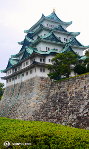 Het Nagoya Castle is oorspronkelijk gebouwd in 1612. Een groot gedeelte was vernietigd door brand gedurende luchtaanvallen in 1945, maar later herbouwd in de jaren 50. (foto door Ben Chen)