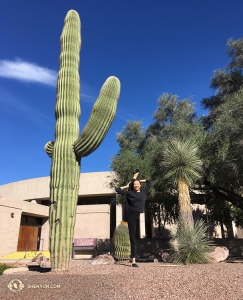 En als laatste in Arizona bereiden hoofddanseres Chelsea Cai en Shen Yun International Company zich voor op voorstellingen in Tucson, Phoenix, en Mesa met extra strekken. (Foto door Annie Li)