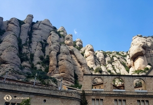 Als je lang genoeg naar de rotsen kijkt, wat sommige dansers deden, begin je menselijke gezichten te zien, zoals de natuurlijke Mount Rushmore. (Foto door danser Songtao Feng)
