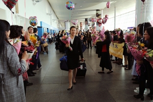Het was een drukke tour voor alle vijf gezelschappen van Shen Yun. Dit jaar waren we in meer dan 151 steden in 19 landen over de hele wereld, waaronder 40 verschillende Amerikaanse staten. (Foto door Epoch Times)