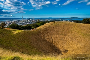 ...naar de Mount Eden vulkaankrater!  (Foto door Tony Xue)