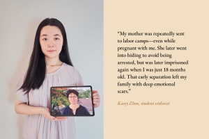 In haar eigen woorden: <a target='_blank' href='https://www.shenyuncommunity.org/post/kasey-zhou'>lees hier het verhaal van student violiste Kasey Zhou</a>